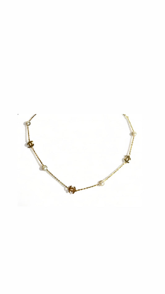 The Dainty Pearl Necklace | 18k Gold