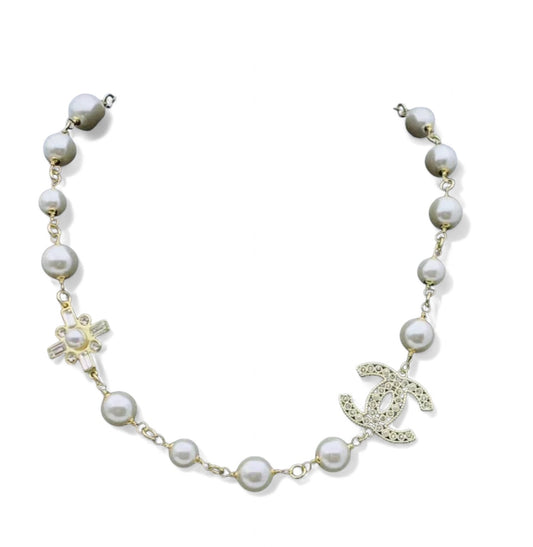 The Pearl Drop Necklace