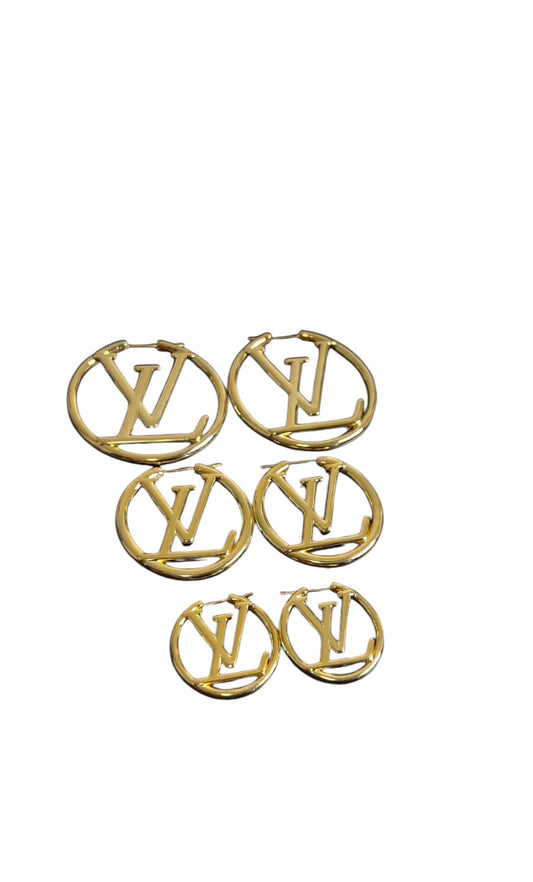 The Classic Emblem Hoops | 18k Gold