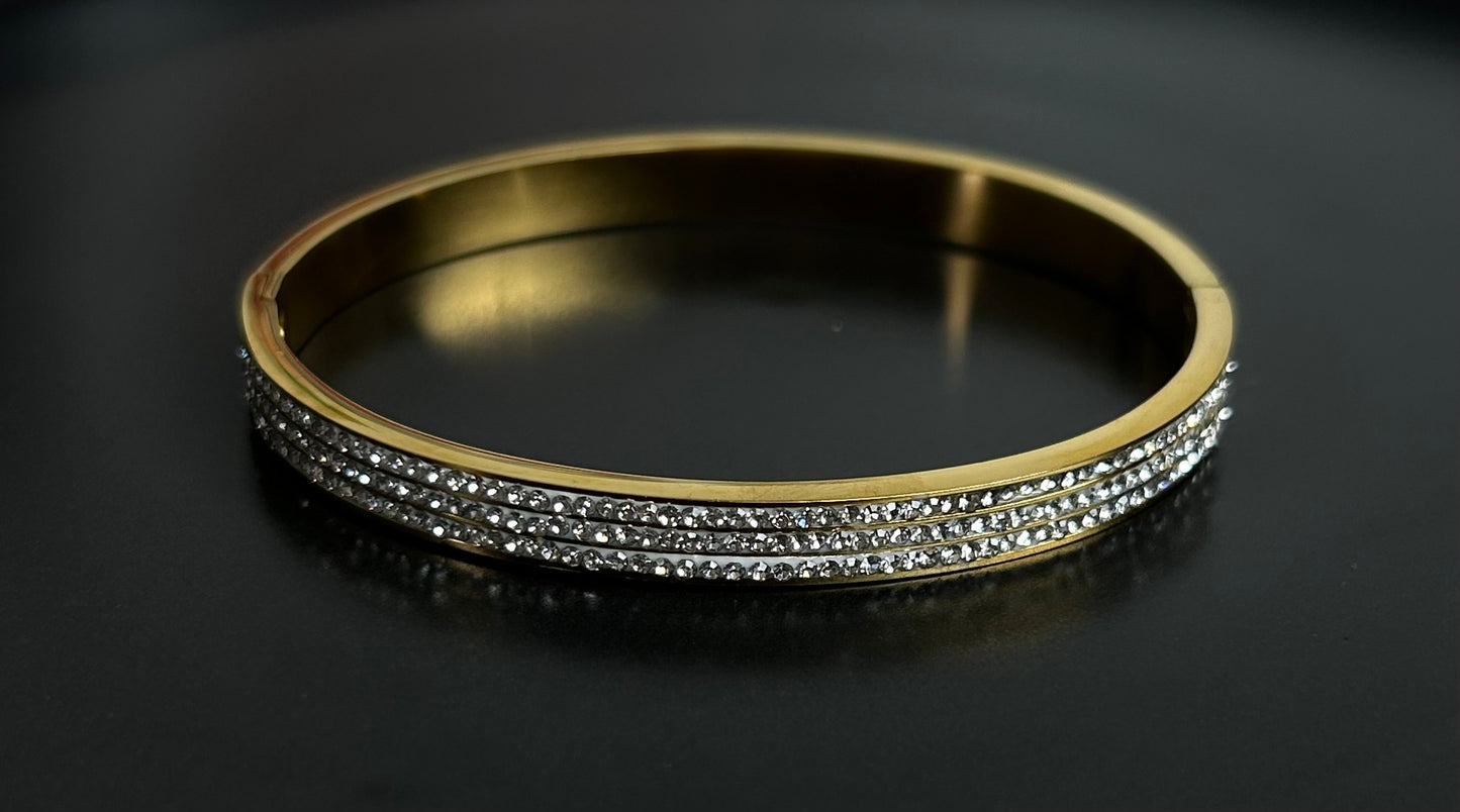 Regal Era Bangle | 18k Gold