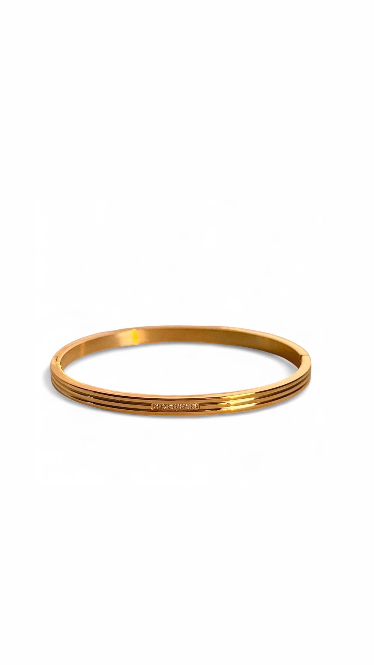 The Linear Luxe Bangle | 18k Gold